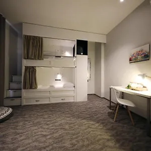 https://downtown-boutique-hostel.hotelinzadar.com