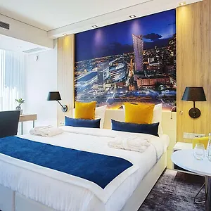 Golden Tulip Airport **** Varsavia